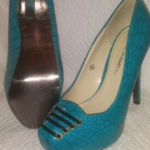 C Label Heels